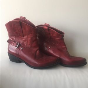 Short red leather cowboy boots